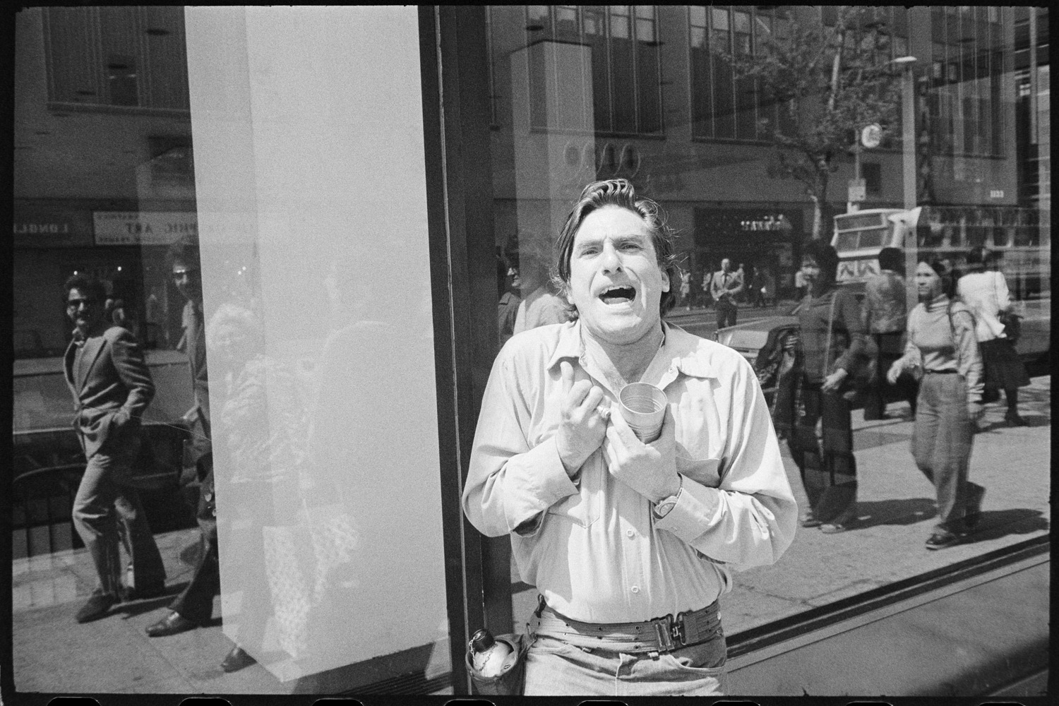 New York Street Photos In The &#8217;70s: The Original Opera Guy?, Mason Resnick Photography