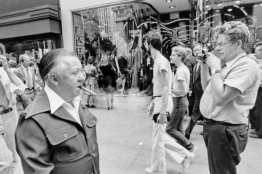 Garry Winogrand, Unseen Photos of Garry Winogrand In The Streets of Manhattan, Mason Resnick Photography